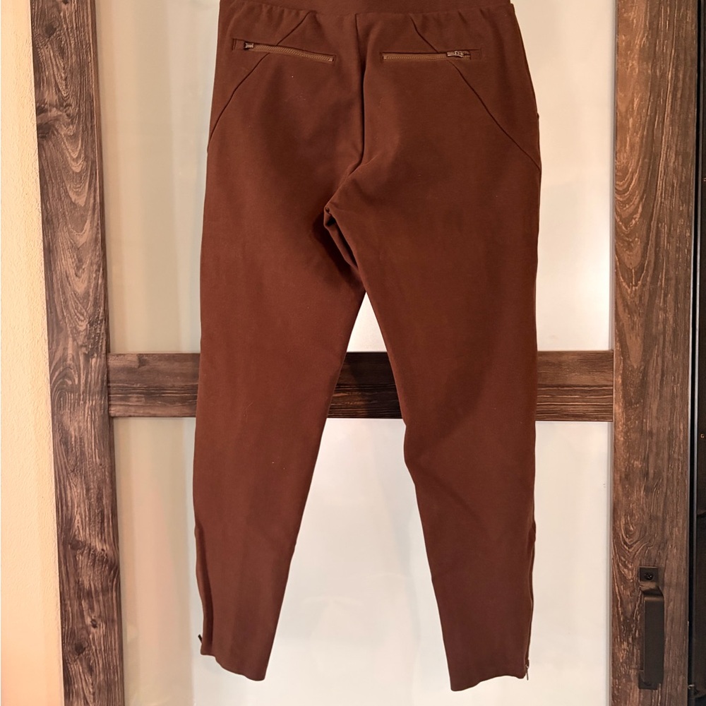 Athleta Chocolate Brown Women's Trousers - Picture 4 of 8